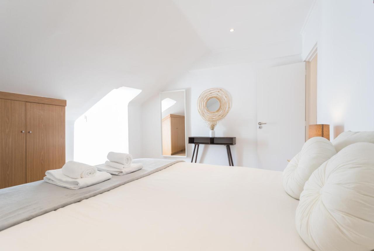 Rato Cozy 3Br W/Balcony - By Lu Holidays Lejlighed Lisboa Eksteriør billede
